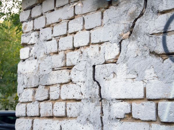 Cracked Brick Wall Repair in Waldorf