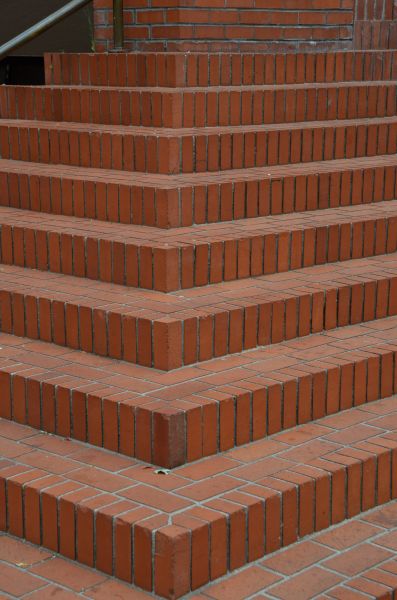 Staircase Brick Repair in Waldorf